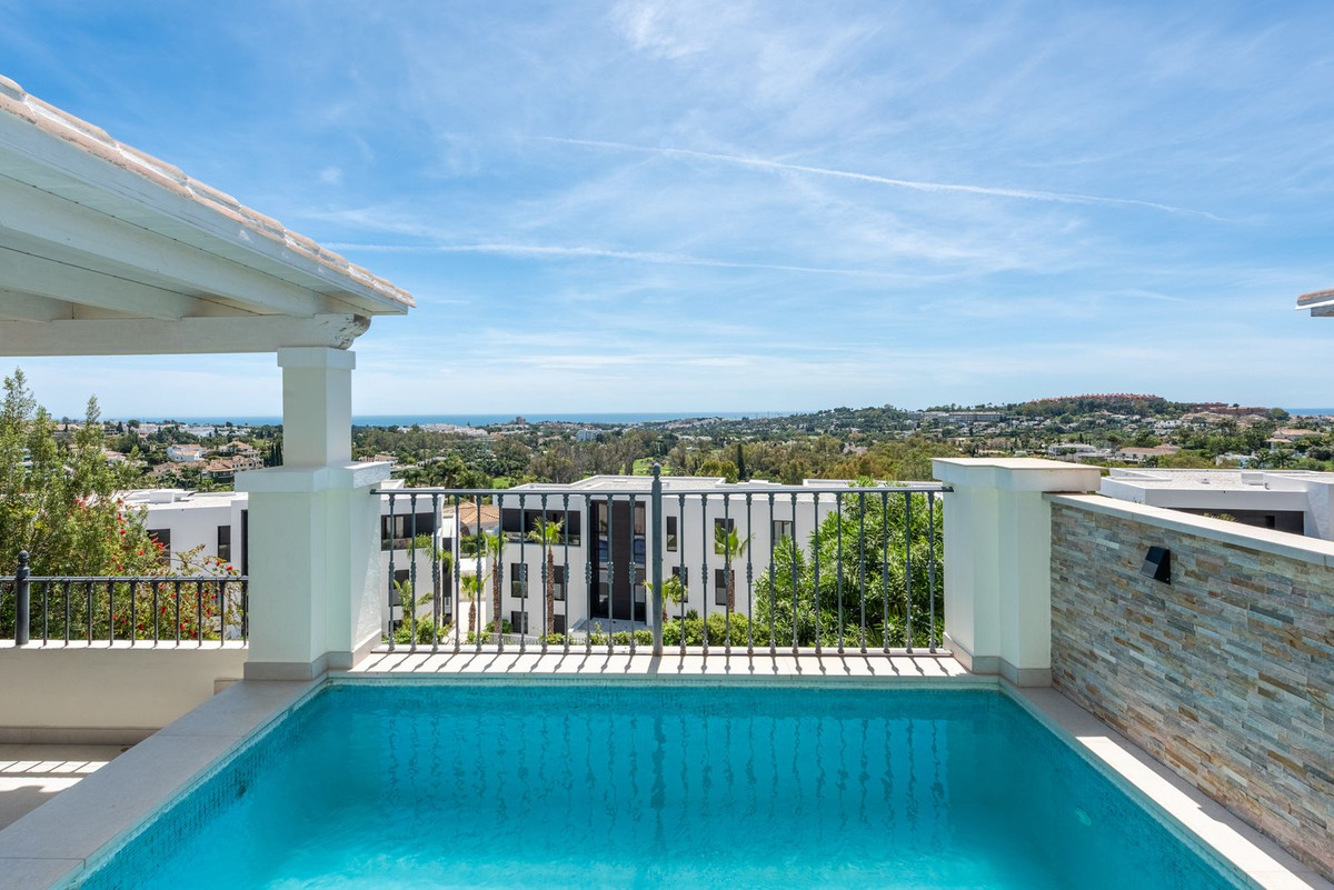 3 Bed Townhouse for sale in Nueva Andalucía Costa Del Sol, Málaga, Spain