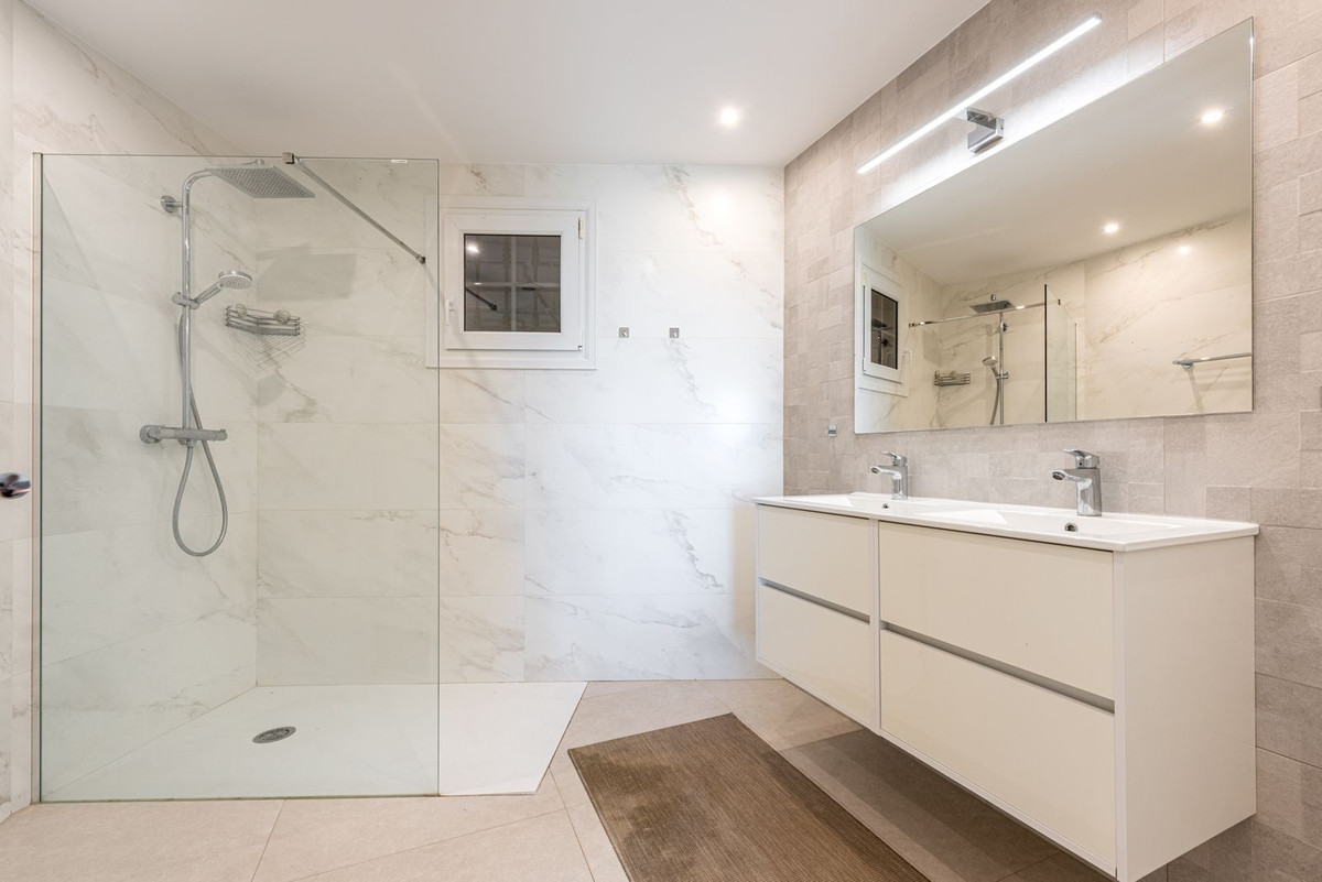 3 Bed Townhouse for sale in Nueva Andalucía Costa Del Sol, Málaga, Spain