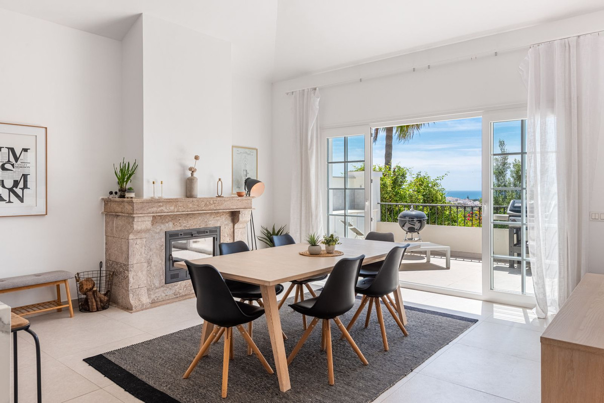 3 Bed Townhouse for sale in Nueva Andalucía Costa Del Sol, Málaga, Spain