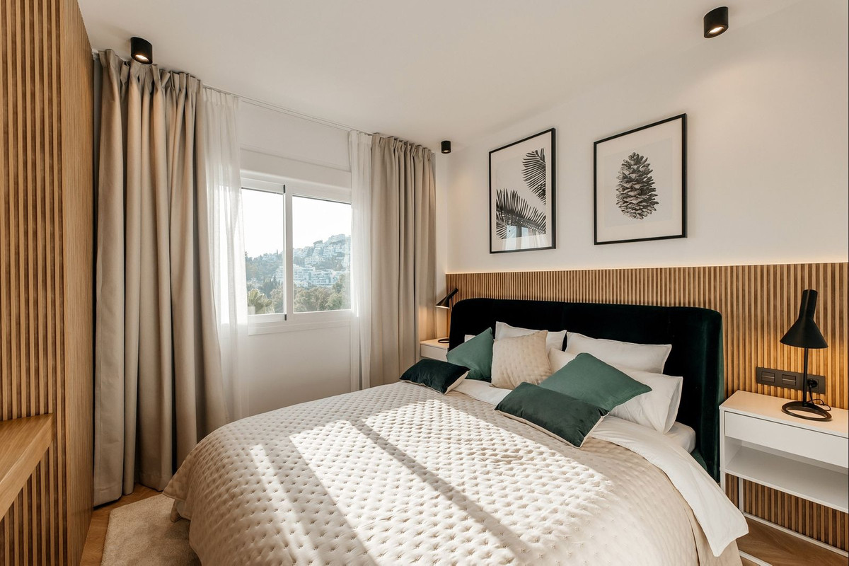 3 Bed Apartment for sale in La Quinta Costa Del Sol, Málaga, Spain