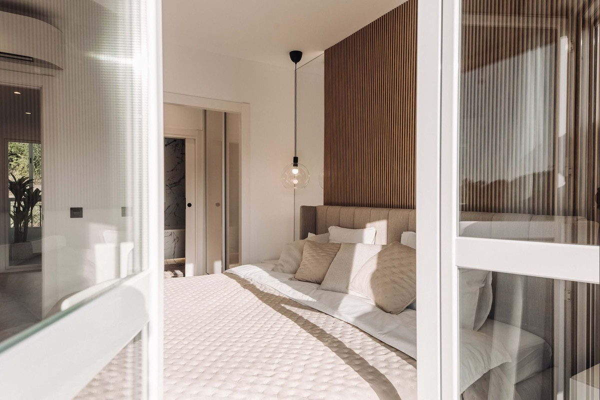 3 Bed Apartment for sale in La Quinta Costa Del Sol, Málaga, Spain