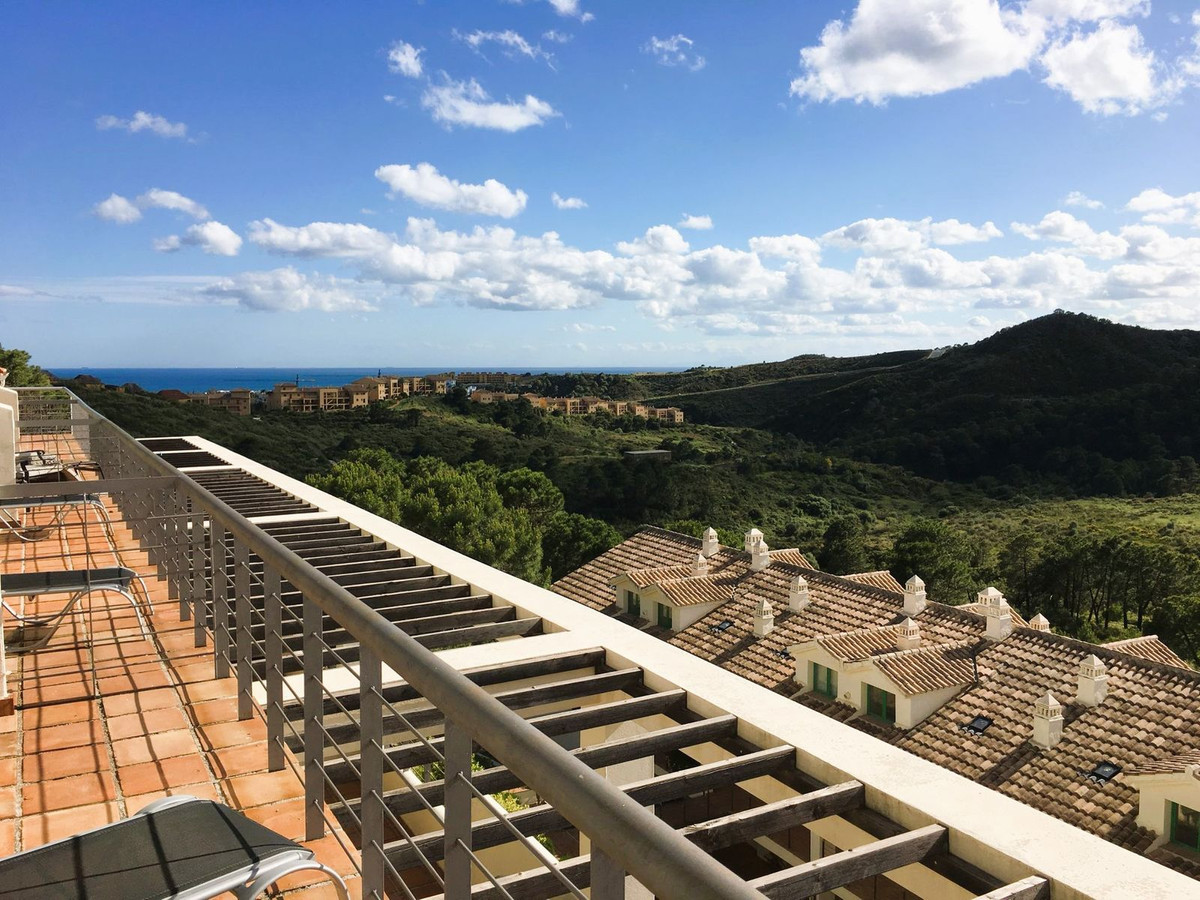 2 Bed Apartment for sale in Selwo Costa Del Sol, Málaga, Spain