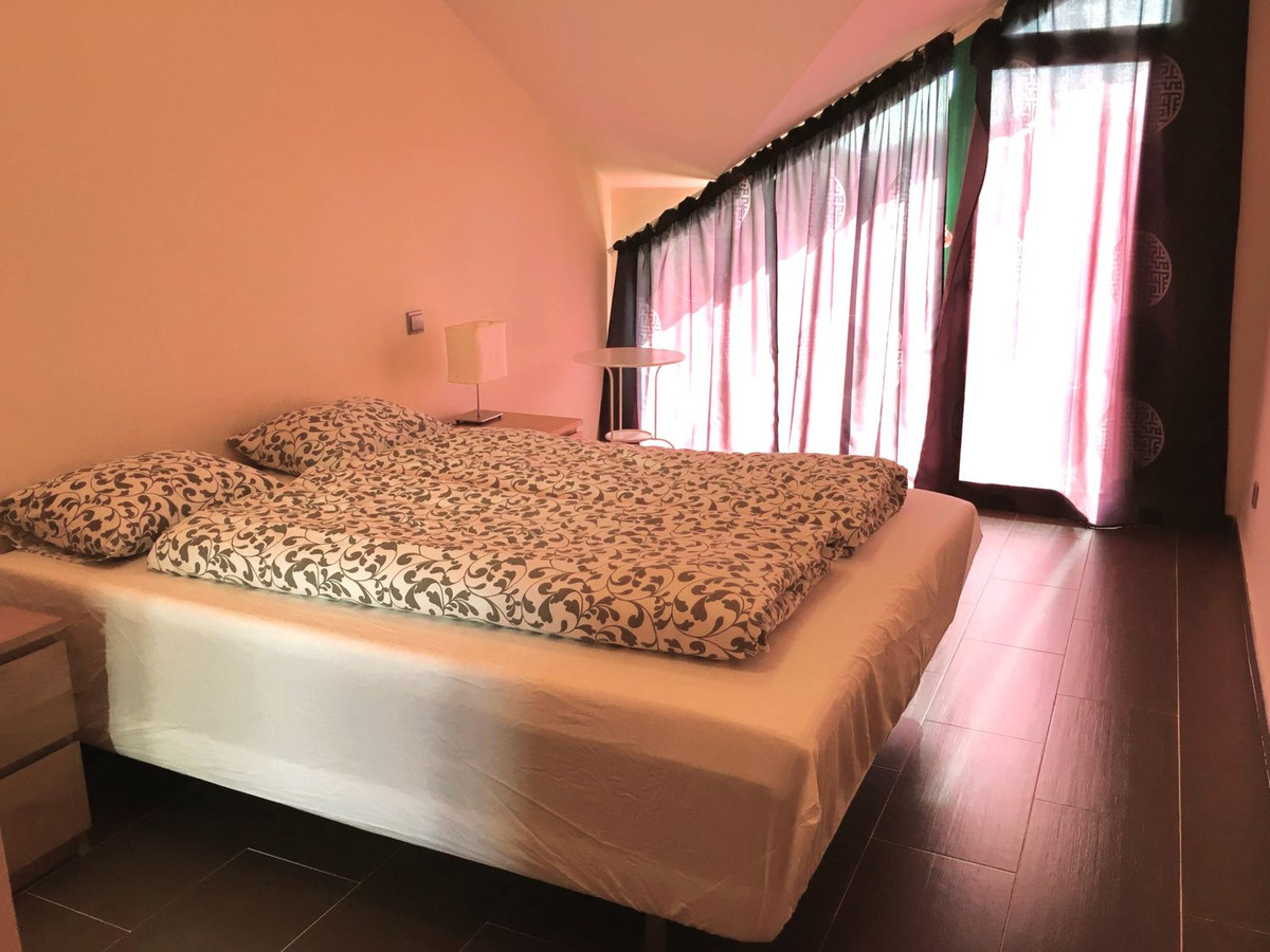 2 Bed Apartment for sale in Selwo Costa Del Sol, Málaga, Spain