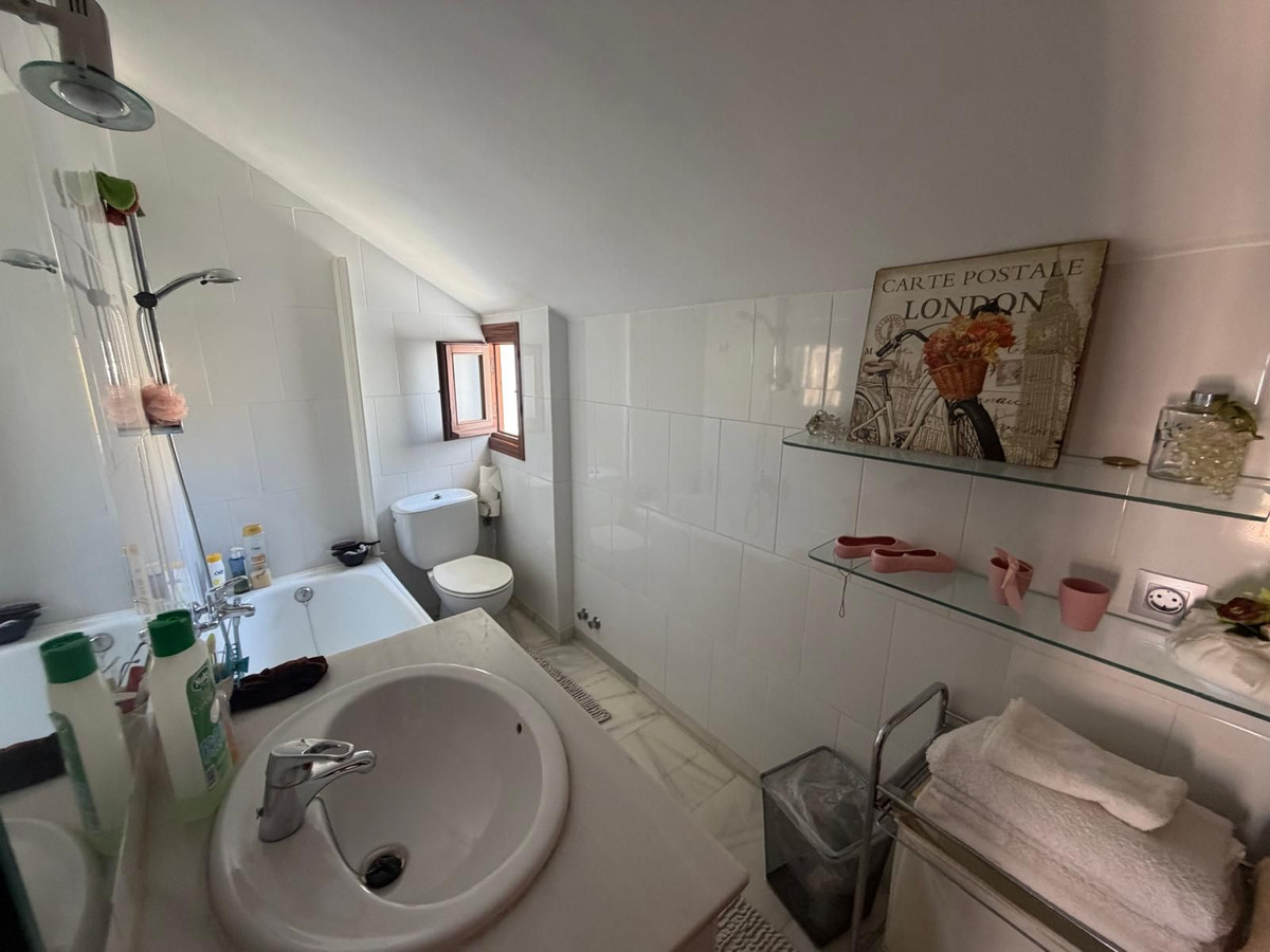 3 Bed Townhouse for sale in Nagüeles Costa Del Sol, Málaga, Spain