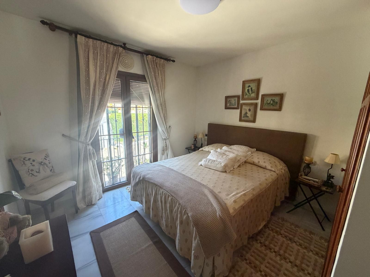 3 Bed Townhouse for sale in Nagüeles Costa Del Sol, Málaga, Spain