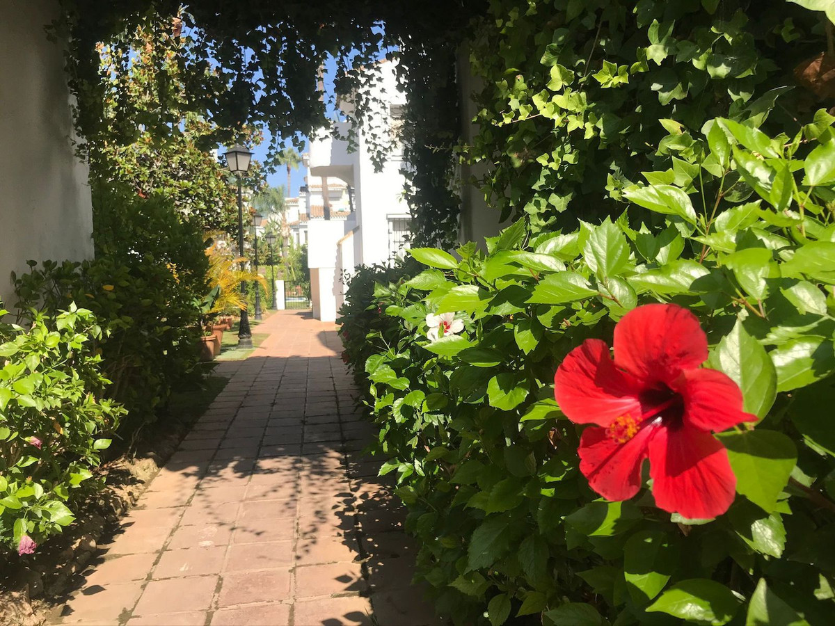 Se vende Apartamento Planta Media de 2 dormitorios en Costa Del Sol, Málaga, España
