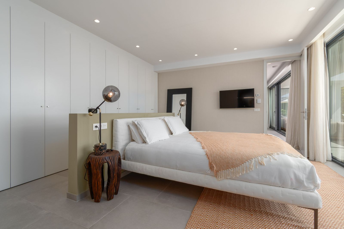 Se vende Villa - Chalet de 5 dormitorios en Costa Del Sol, Málaga, España