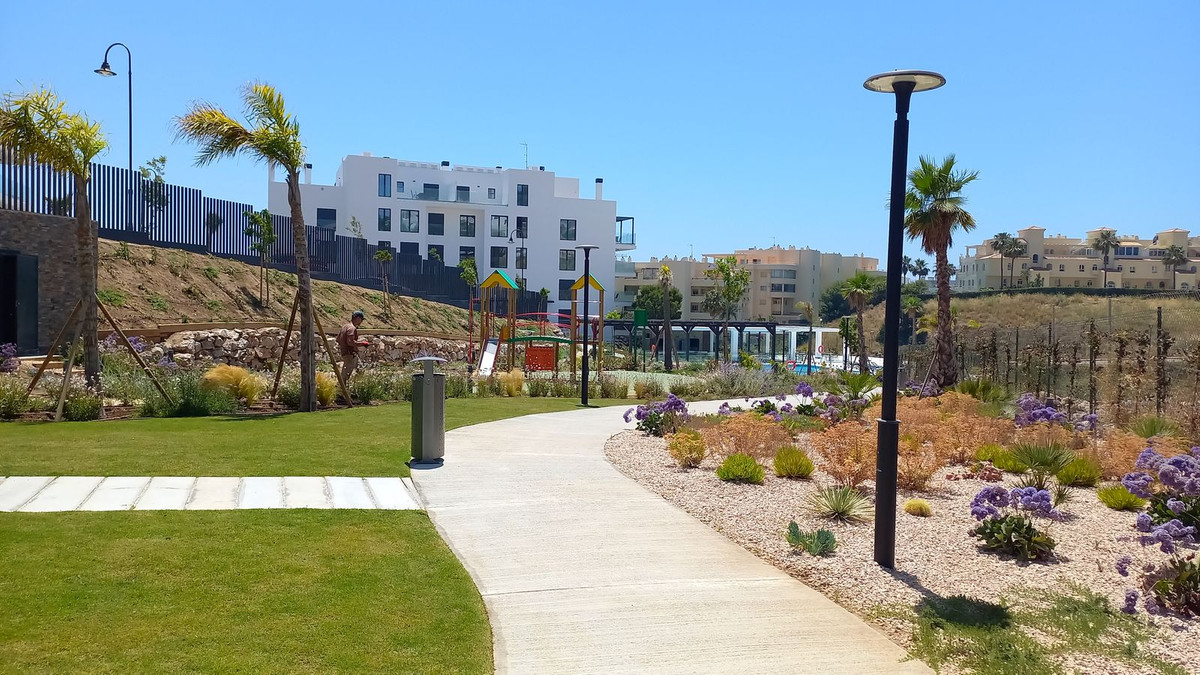 Se vende Apartamento Planta Baja de 2 dormitorios en Costa Del Sol, Málaga, España