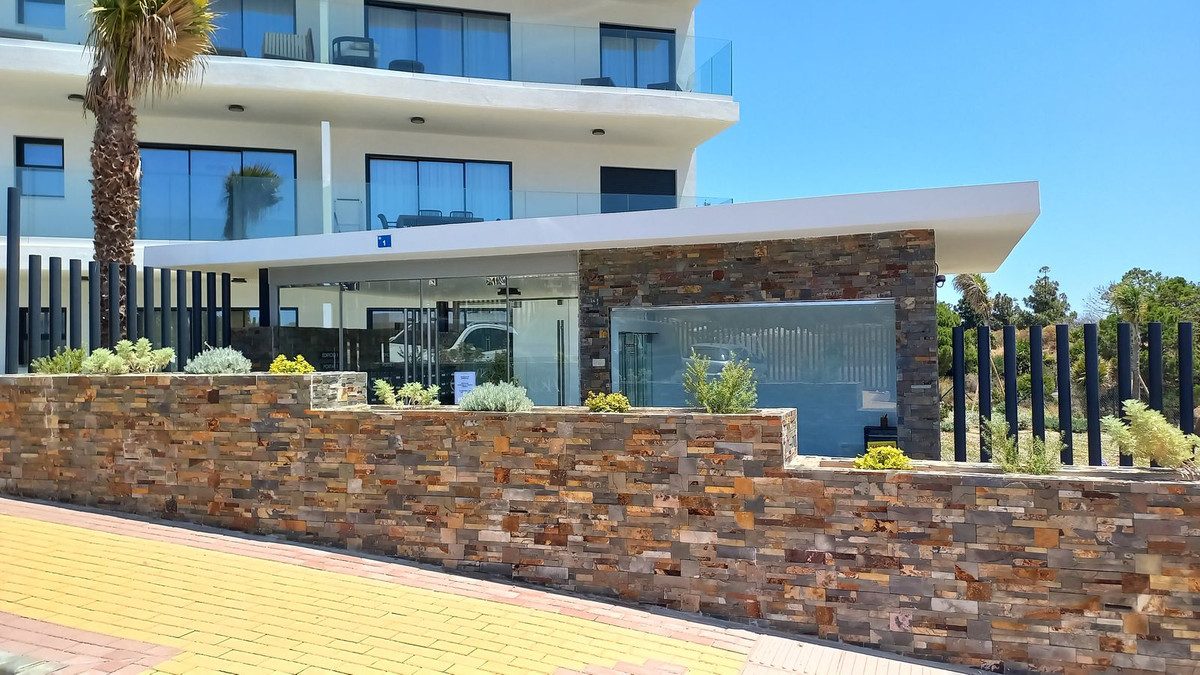 Se vende Apartamento Planta Baja de 2 dormitorios en Costa Del Sol, Málaga, España