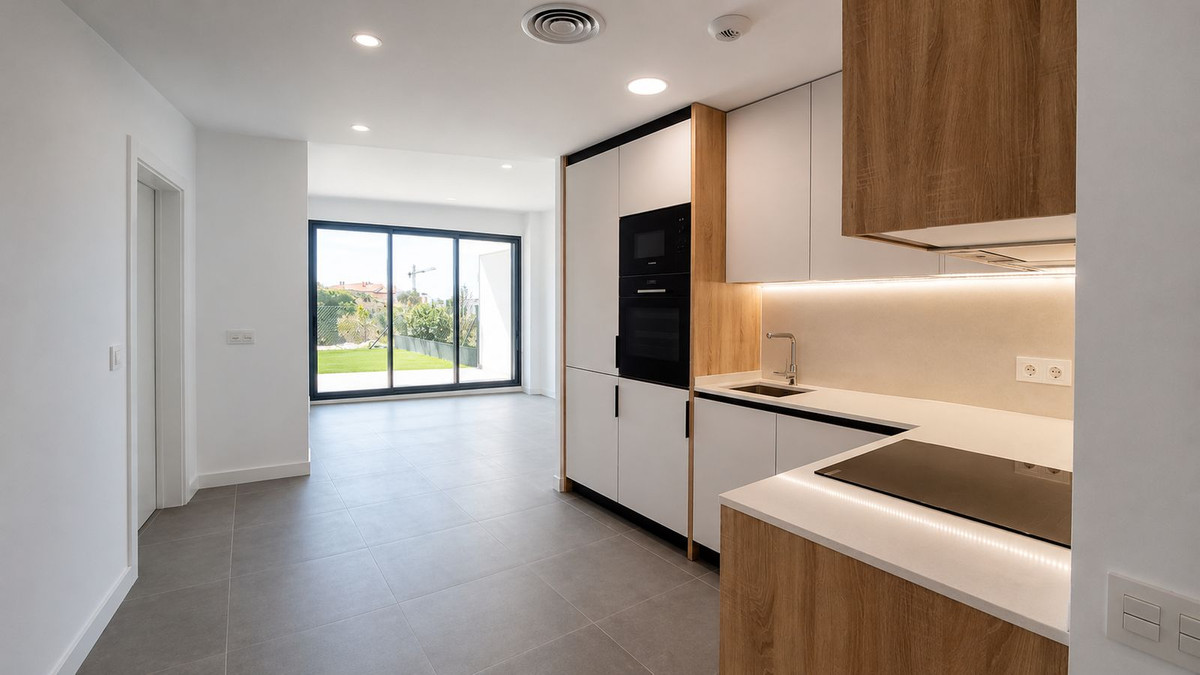 Se vende Apartamento Planta Baja de 2 dormitorios en Costa Del Sol, Málaga, España