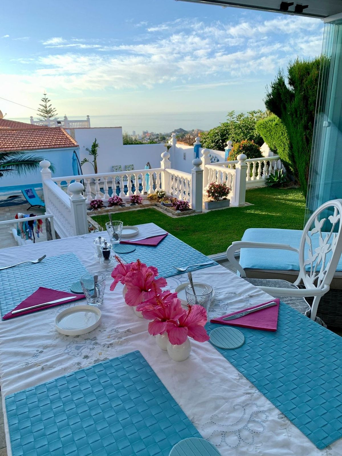 Se vende Villa - Chalet de 4 dormitorios en Costa Del Sol, Málaga, España