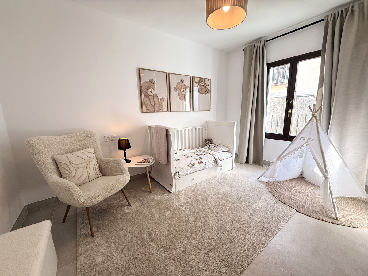 4 Bed Townhouse for sale in Estepona Costa Del Sol, Málaga, Spain