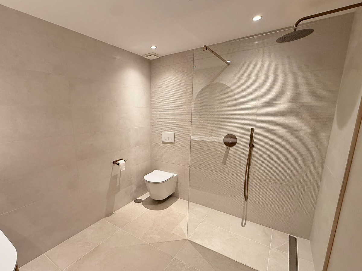 4 Bed Townhouse for sale in Estepona Costa Del Sol, Málaga, Spain