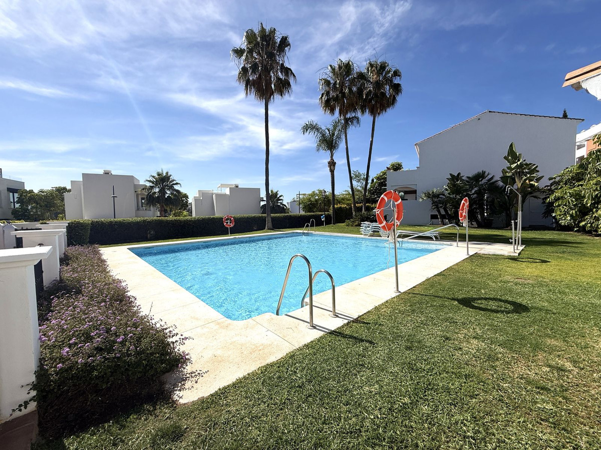4 Bed Townhouse for sale in Estepona Costa Del Sol, Málaga, Spain