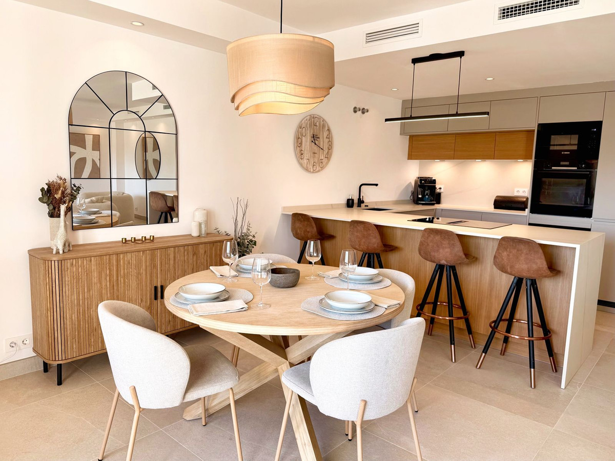 4 Bed Townhouse for sale in Estepona Costa Del Sol, Málaga, Spain
