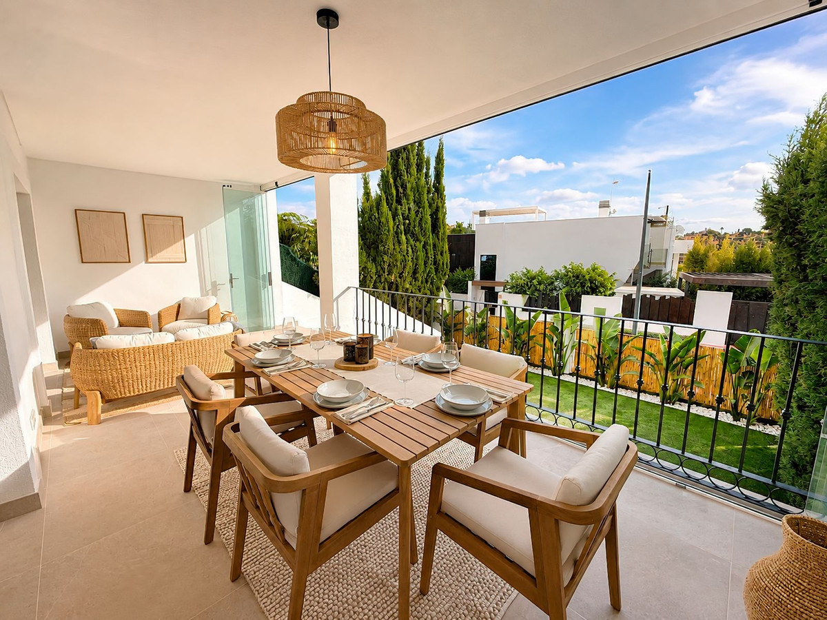 4 Bed Townhouse for sale in Estepona Costa Del Sol, Málaga, Spain