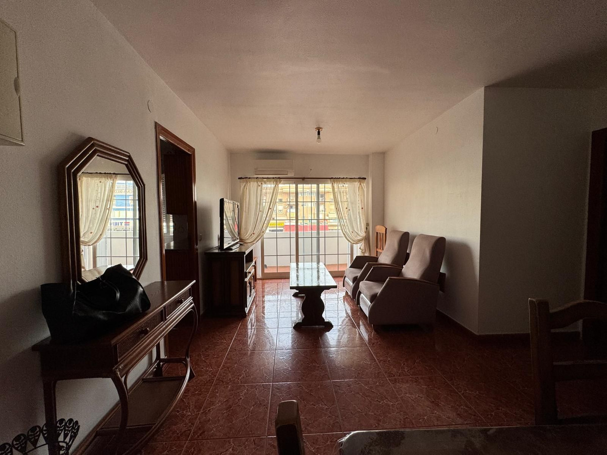 Se vende Apartamento Planta Media de 3 dormitorios en Costa Del Sol, Málaga, España