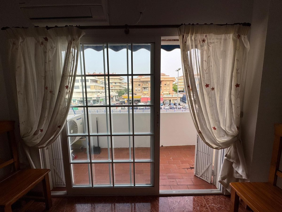 Se vende Apartamento Planta Media de 3 dormitorios en Costa Del Sol, Málaga, España