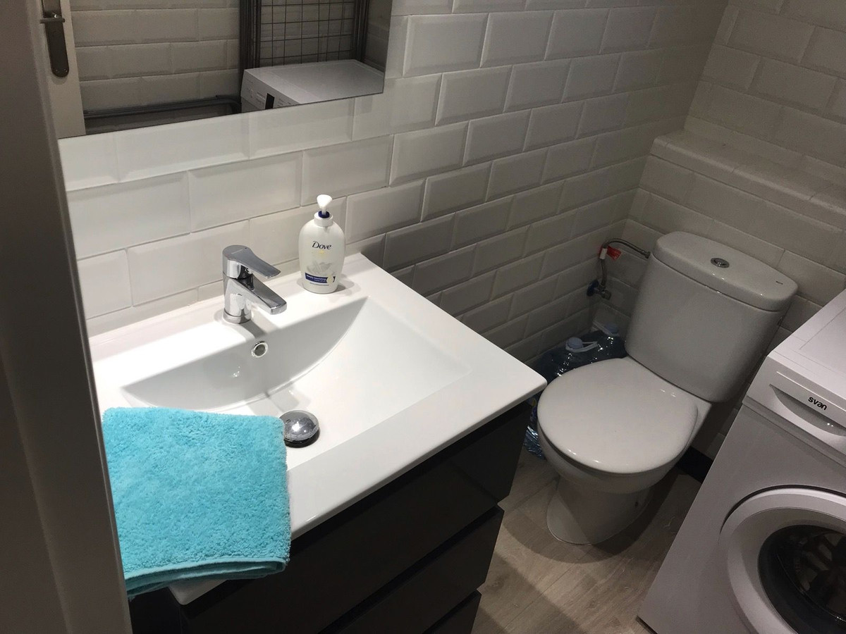 Se vende Apartamento Planta Media de 3 dormitorios en Costa Del Sol, Málaga, España