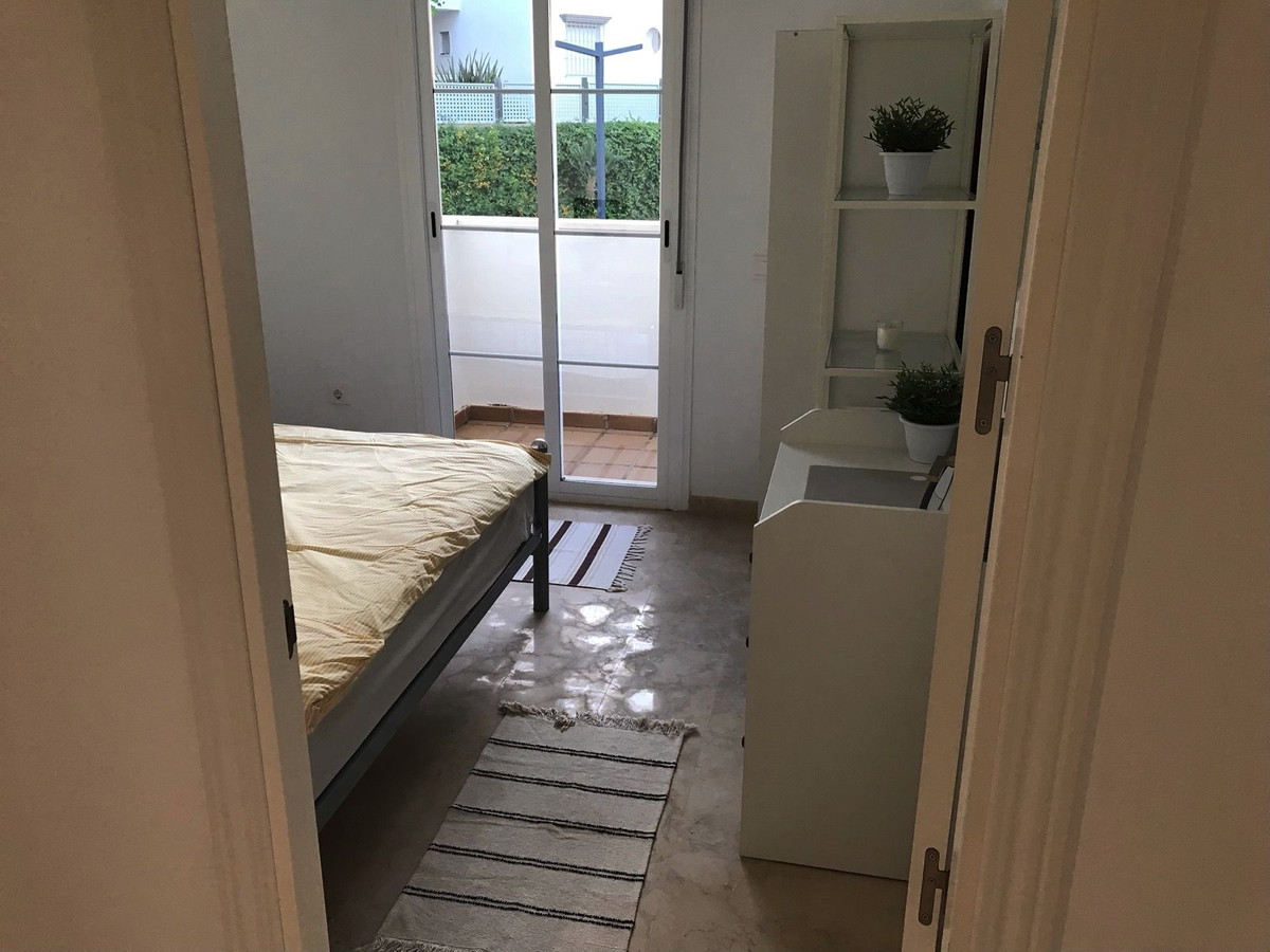 Se vende Apartamento Planta Media de 3 dormitorios en Costa Del Sol, Málaga, España