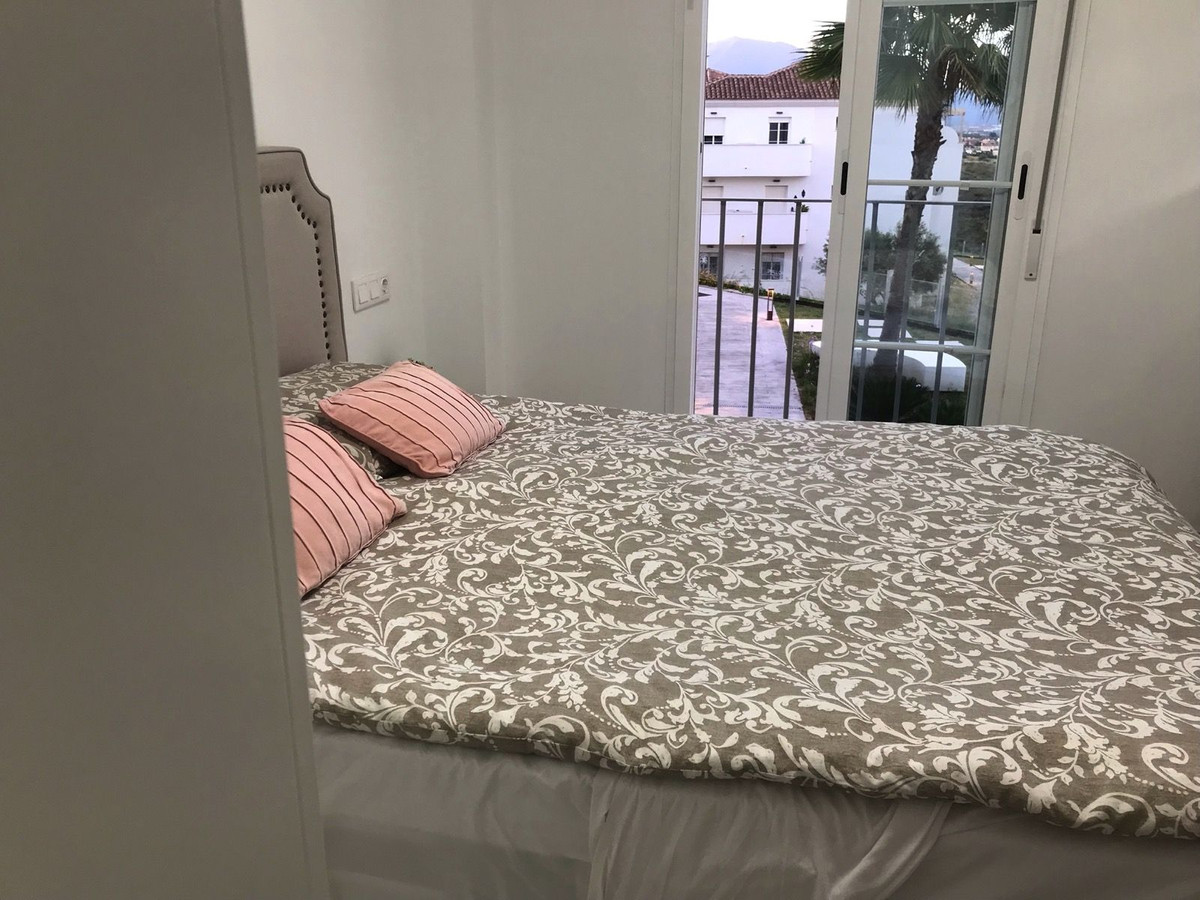 Se vende Apartamento Planta Media de 3 dormitorios en Costa Del Sol, Málaga, España