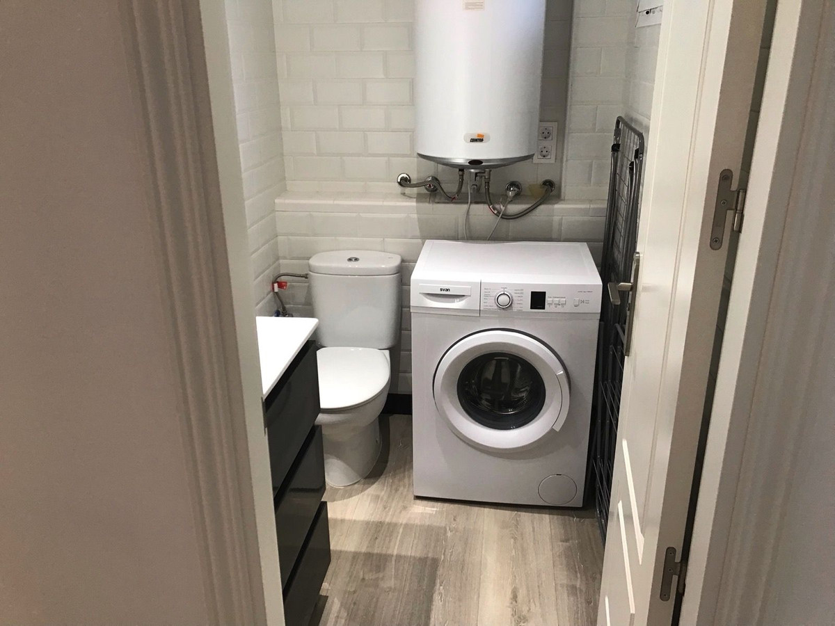 Se vende Apartamento Planta Media de 3 dormitorios en Costa Del Sol, Málaga, España