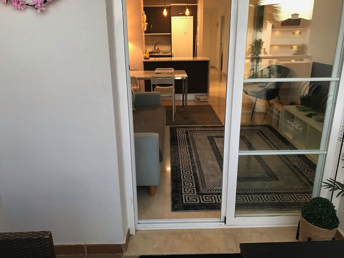 Se vende Apartamento Planta Media de 3 dormitorios en Costa Del Sol, Málaga, España