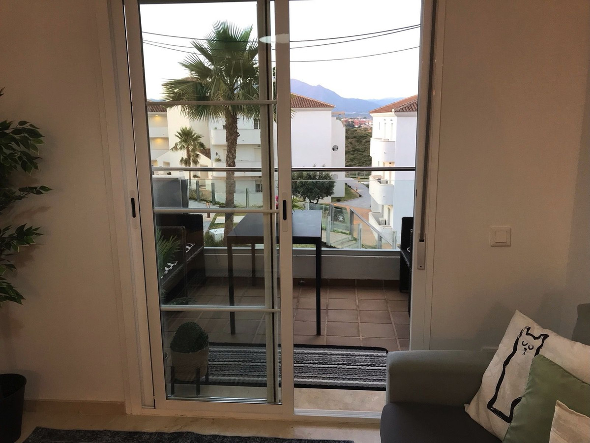 Se vende Apartamento Planta Media de 3 dormitorios en Costa Del Sol, Málaga, España