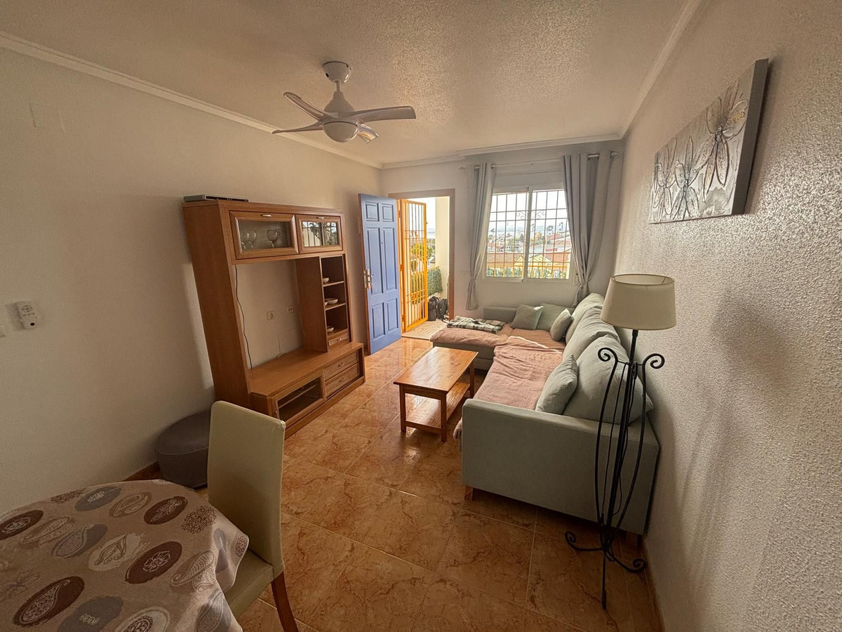 Se vende Apartamento en Planta Última de 2 dormitorios en Costa Blanca, Alicante, España