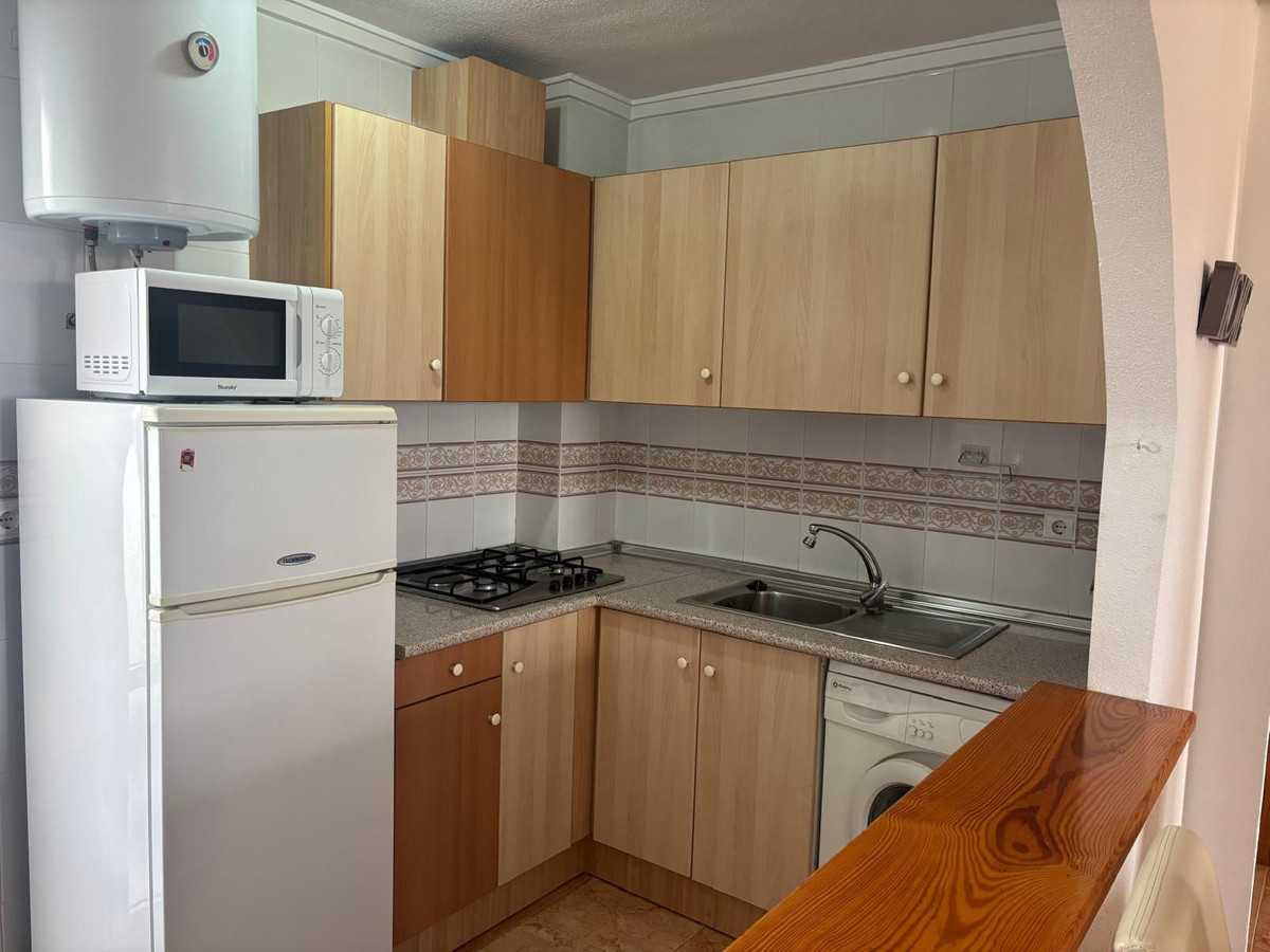 Se vende Apartamento en Planta Última de 2 dormitorios en Costa Blanca, Alicante, España