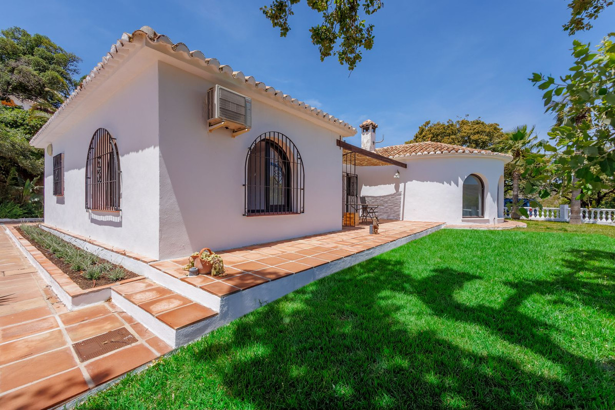 5 Bed Townhouse for sale in Alhaurín El Grande Costa Del Sol, Málaga, Spain
