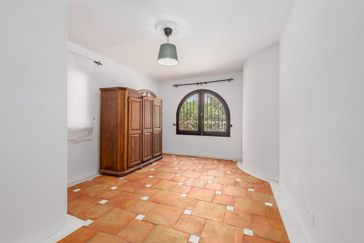 5 Bed Townhouse for sale in Alhaurín El Grande Costa Del Sol, Málaga, Spain