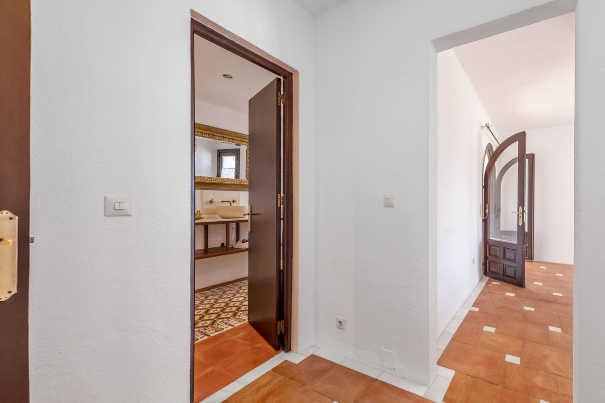 5 Bed Townhouse for sale in Alhaurín El Grande Costa Del Sol, Málaga, Spain