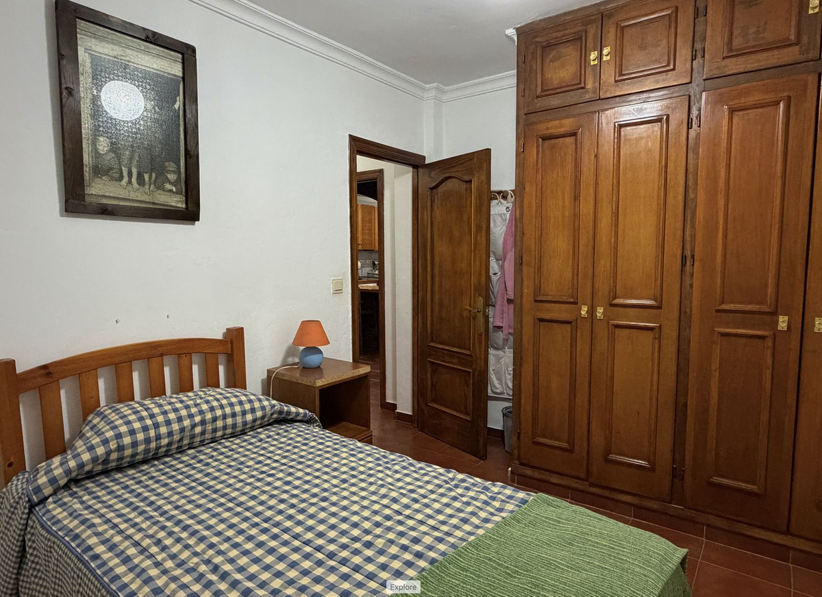 6 Bed Townhouse for sale in Estepona Costa Del Sol, Málaga, Spain