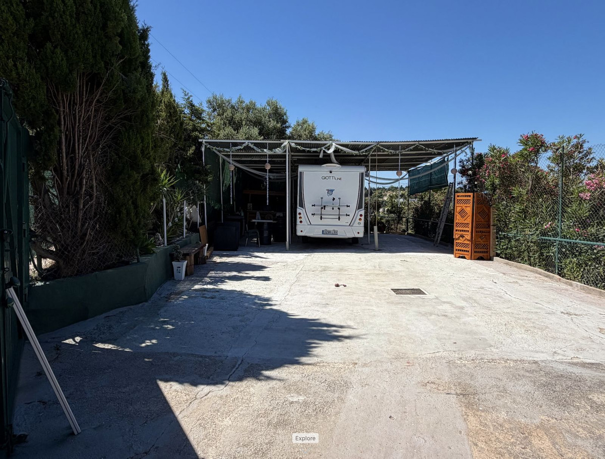 6 Bed Townhouse for sale in Estepona Costa Del Sol, Málaga, Spain