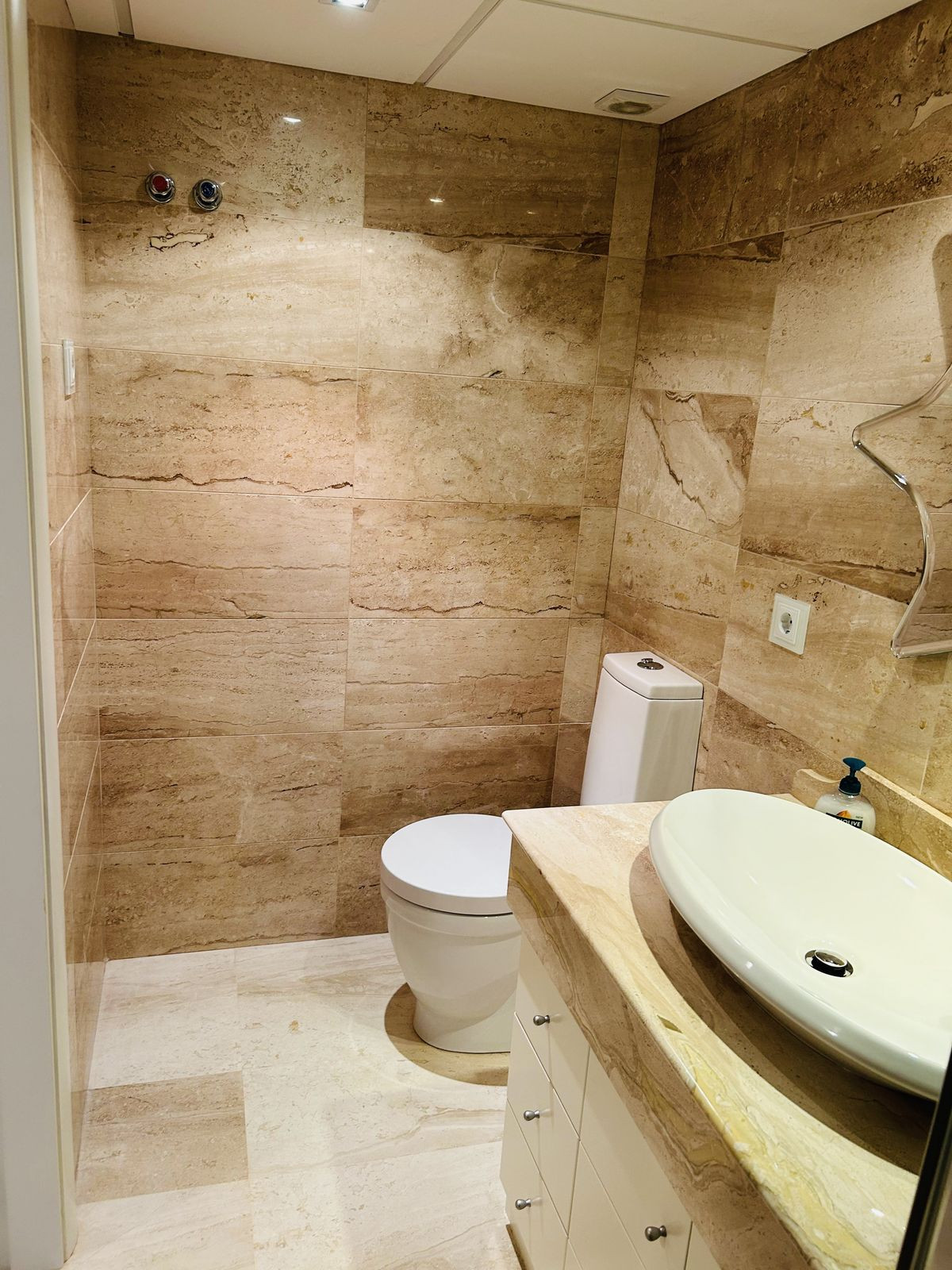 2 Bed Apartment for sale in Elviria Costa Del Sol, Málaga, Spain