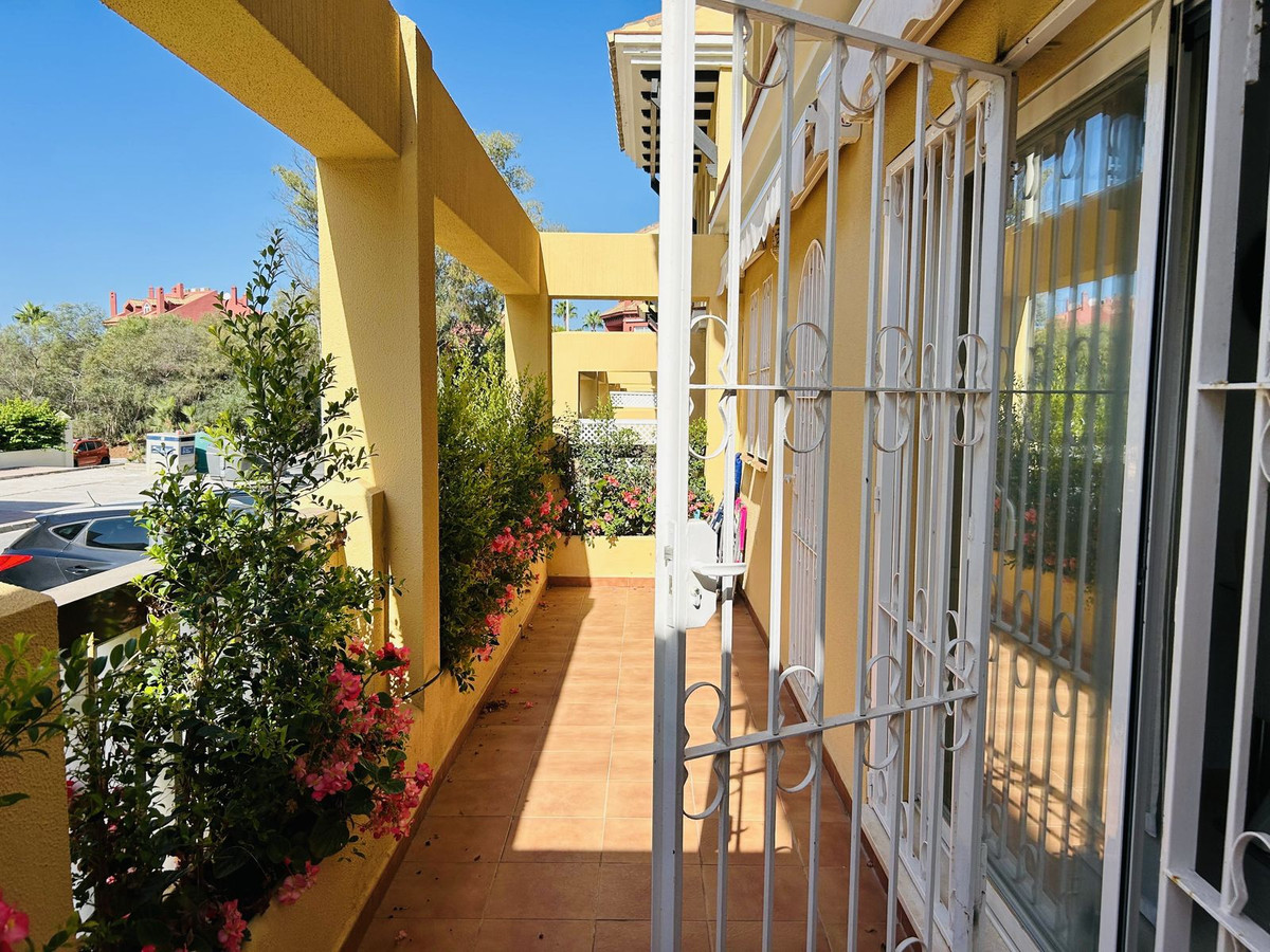 2 Bed Apartment for sale in Elviria Costa Del Sol, Málaga, Spain