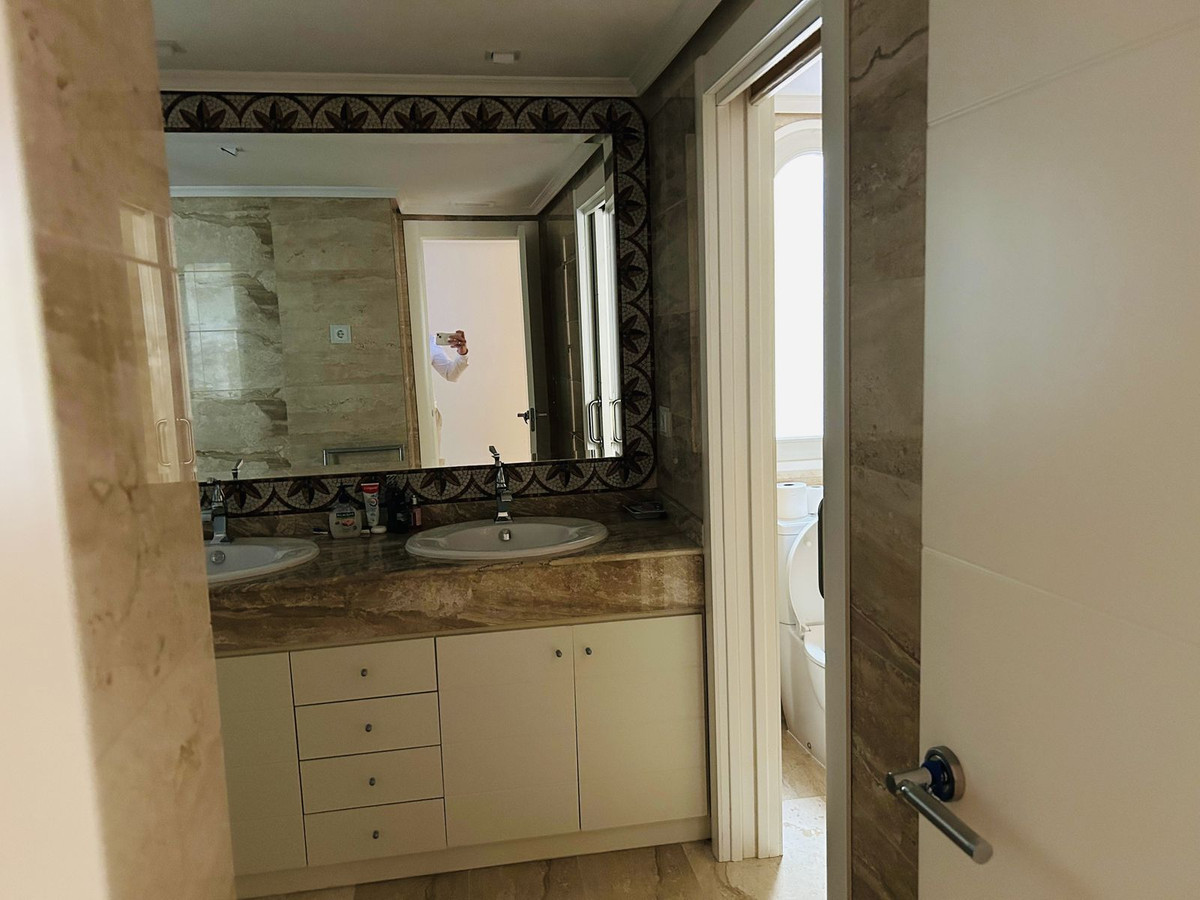 2 Bed Apartment for sale in Elviria Costa Del Sol, Málaga, Spain