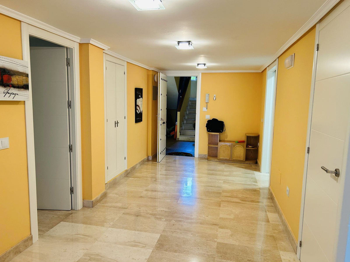2 Bed Apartment for sale in Elviria Costa Del Sol, Málaga, Spain