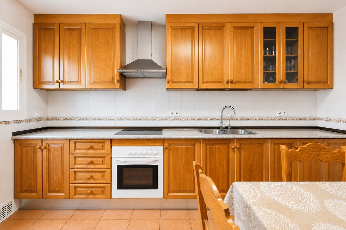 4 Bed Townhouse for sale in San Pedro De Alcántara Costa Del Sol, Málaga, Spain