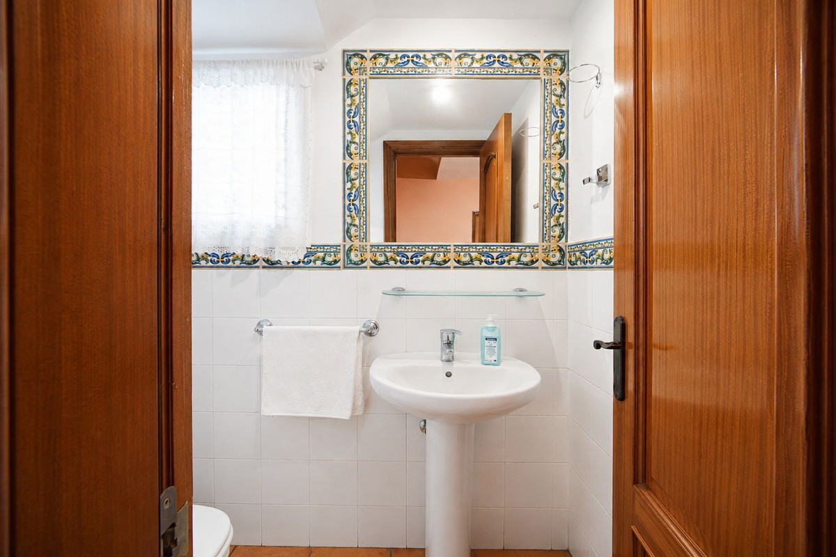 4 Bed Townhouse for sale in San Pedro De Alcántara Costa Del Sol, Málaga, Spain