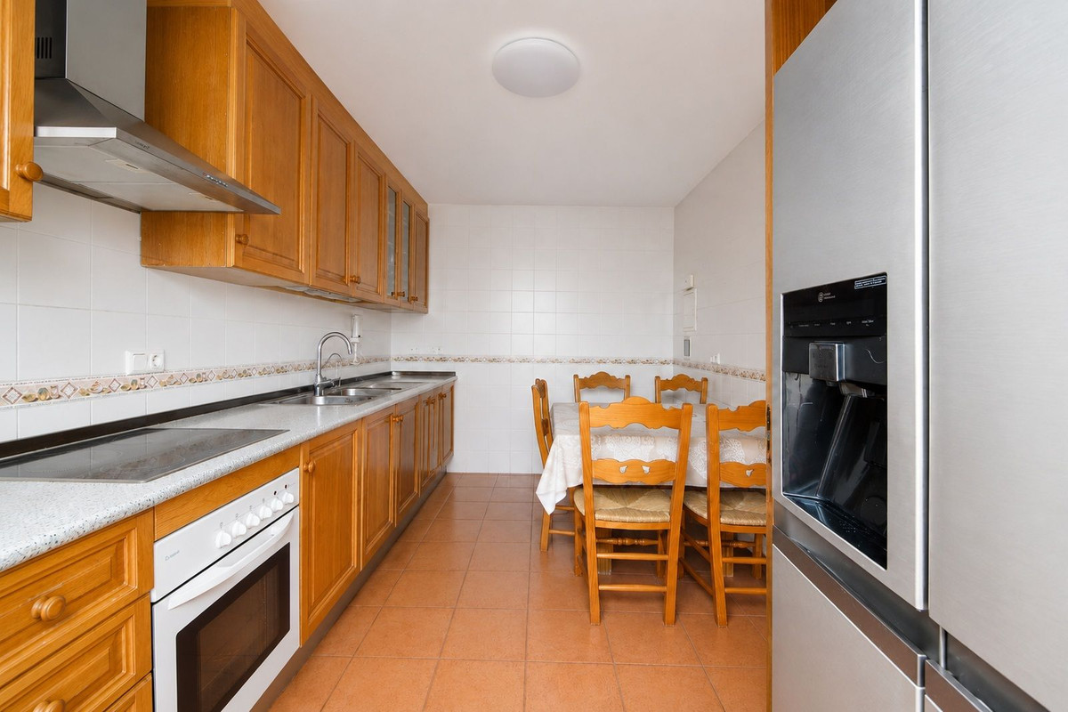 4 Bed Townhouse for sale in San Pedro De Alcántara Costa Del Sol, Málaga, Spain