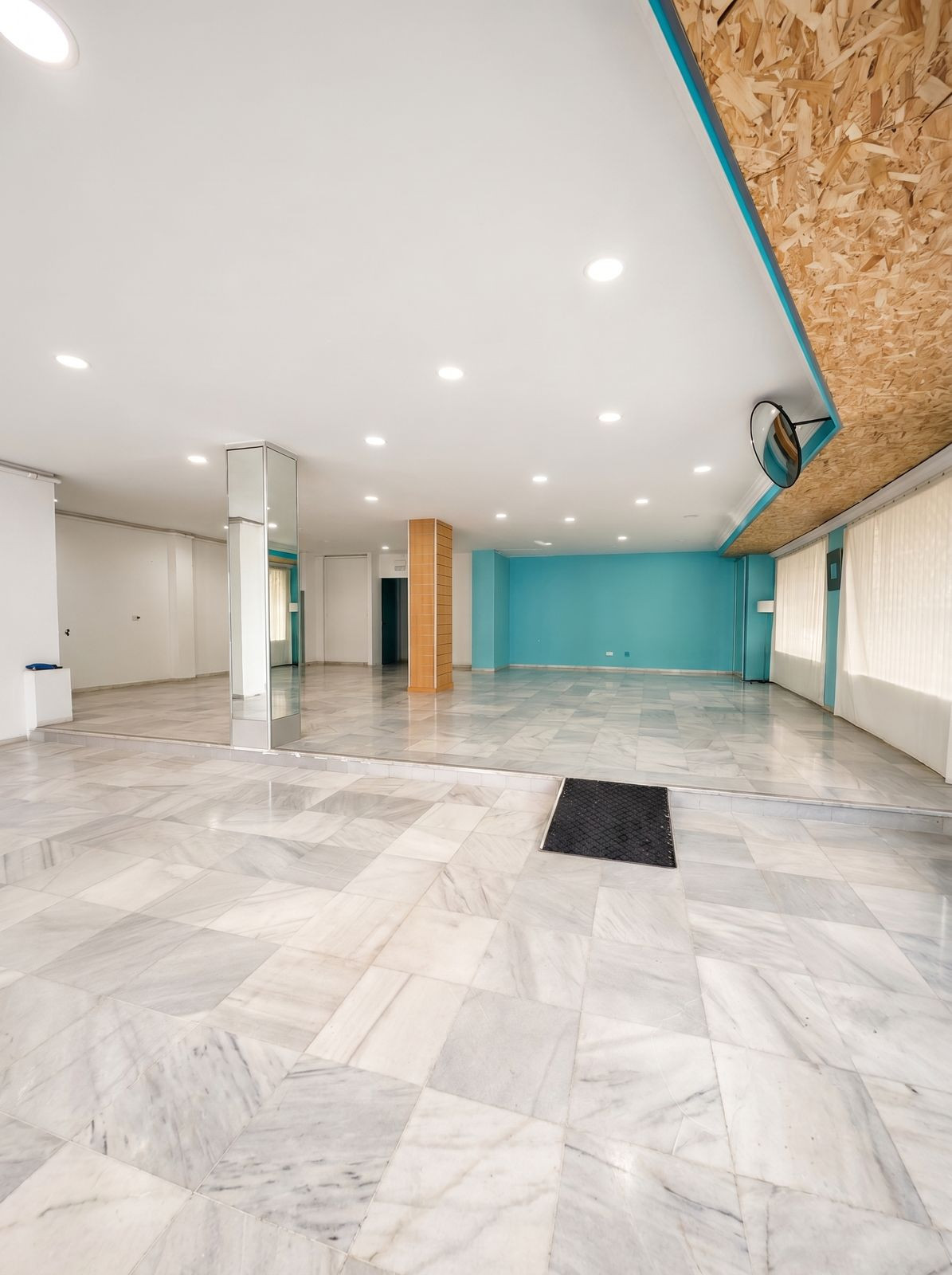 Se vende Tienda  en Costa Del Sol, Málaga, España