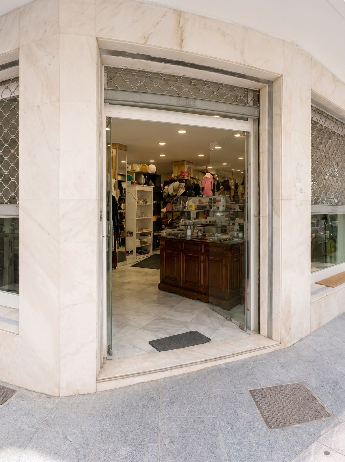 Se vende Tienda  en Costa Del Sol, Málaga, España
