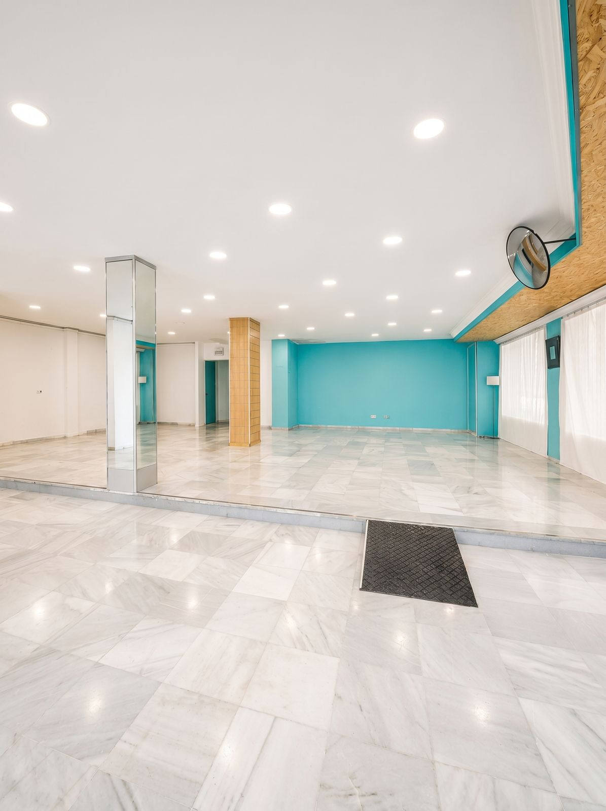Se vende Tienda  en Costa Del Sol, Málaga, España