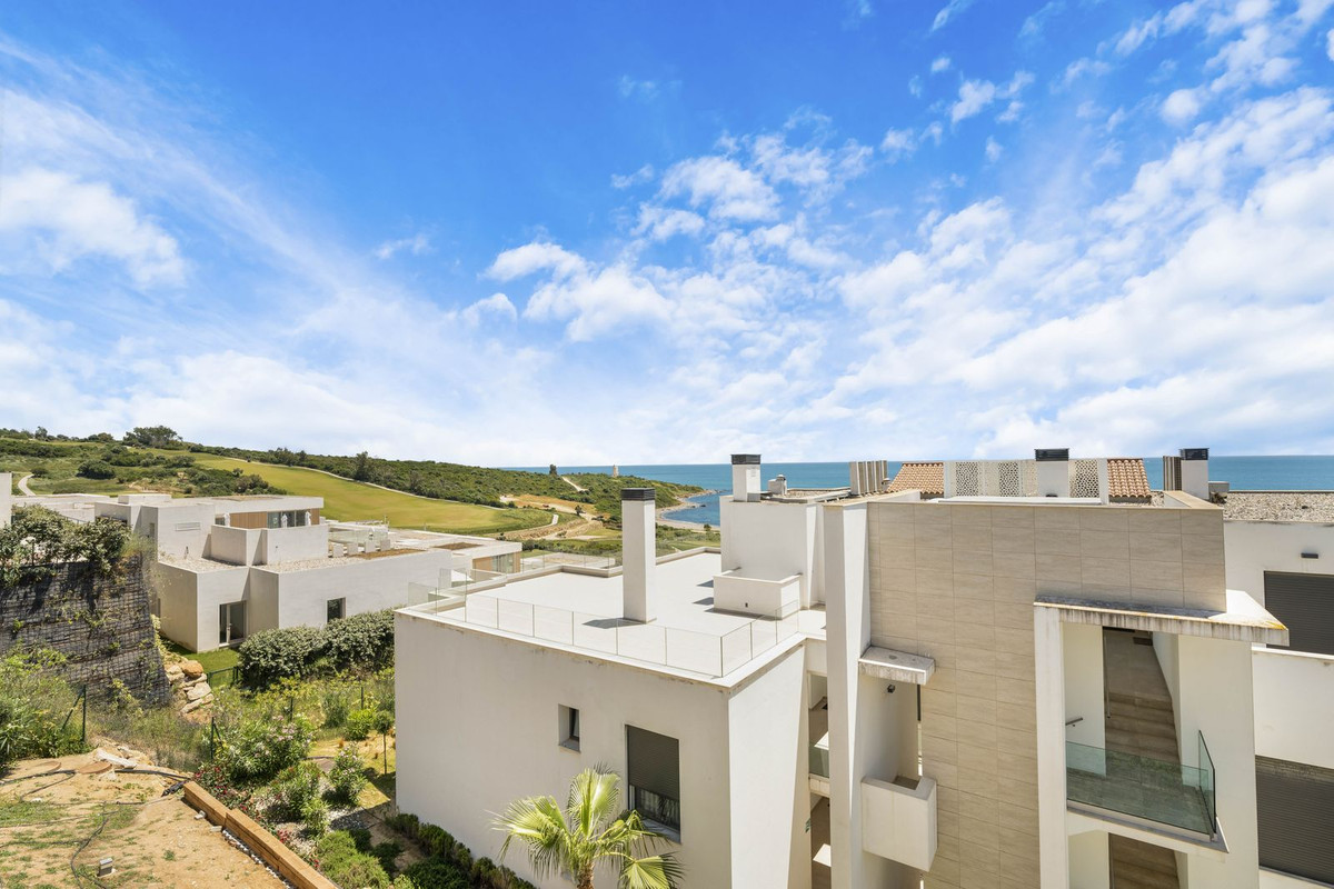 3 Bed Apartment for sale in San Roque Costa Del Sol, Cádiz, Spain