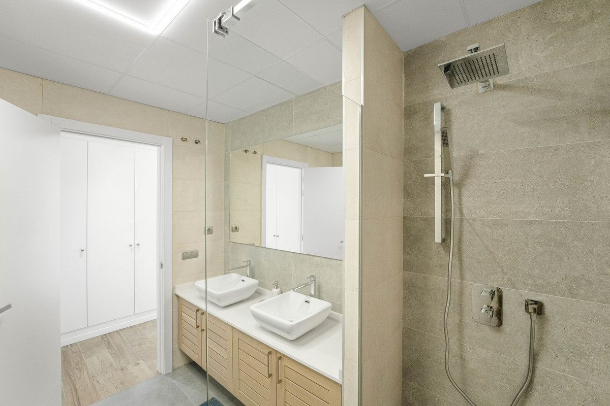 3 Bed Apartment for sale in San Roque Costa Del Sol, Cádiz, Spain