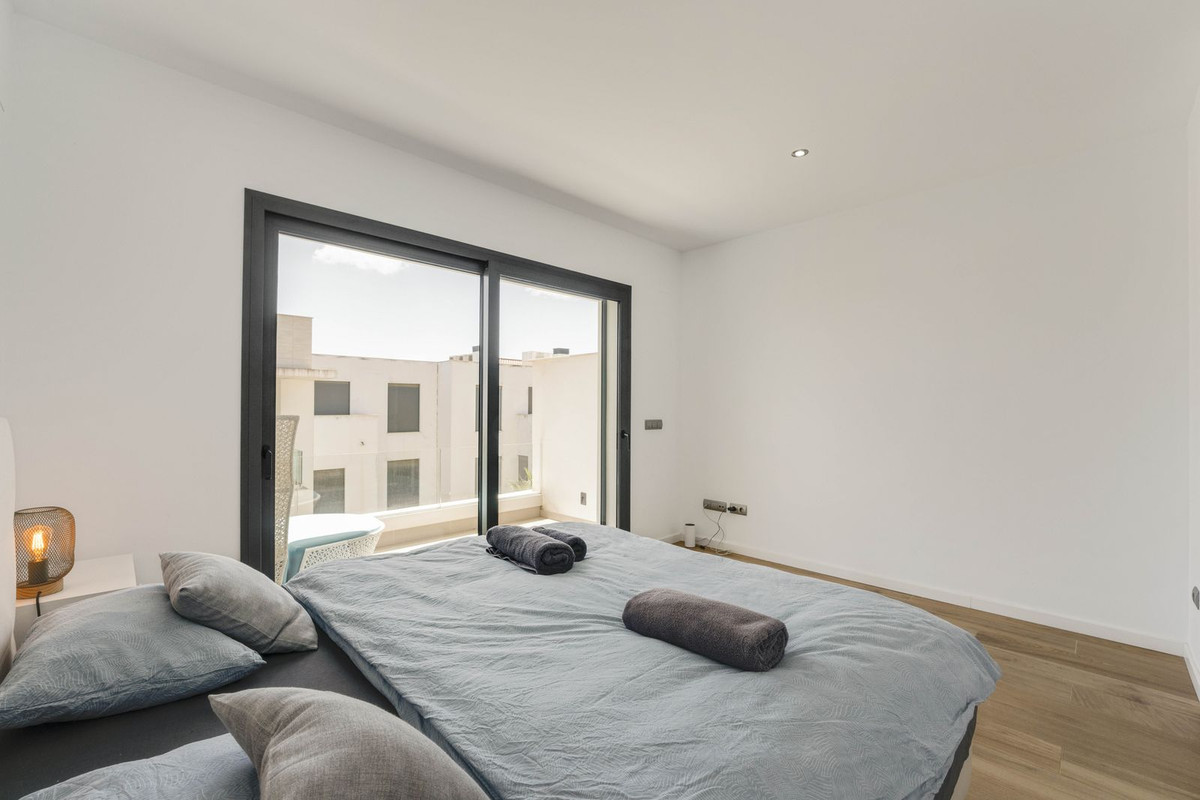 3 Bed Apartment for sale in San Roque Costa Del Sol, Cádiz, Spain