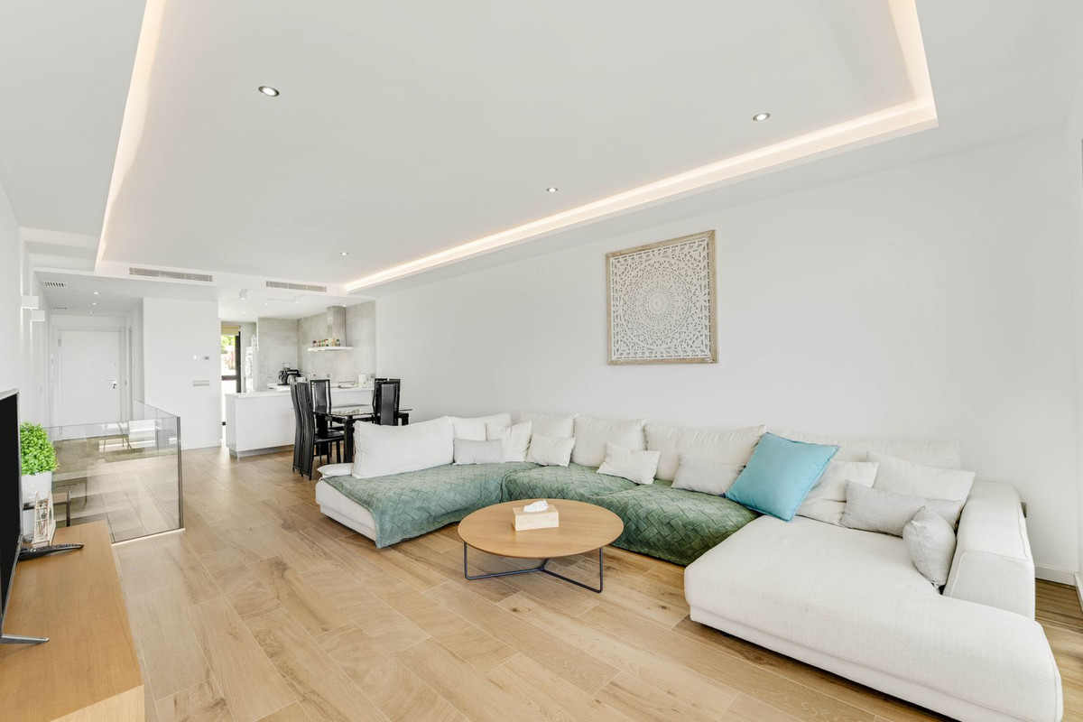 3 Bed Apartment for sale in San Roque Costa Del Sol, Cádiz, Spain