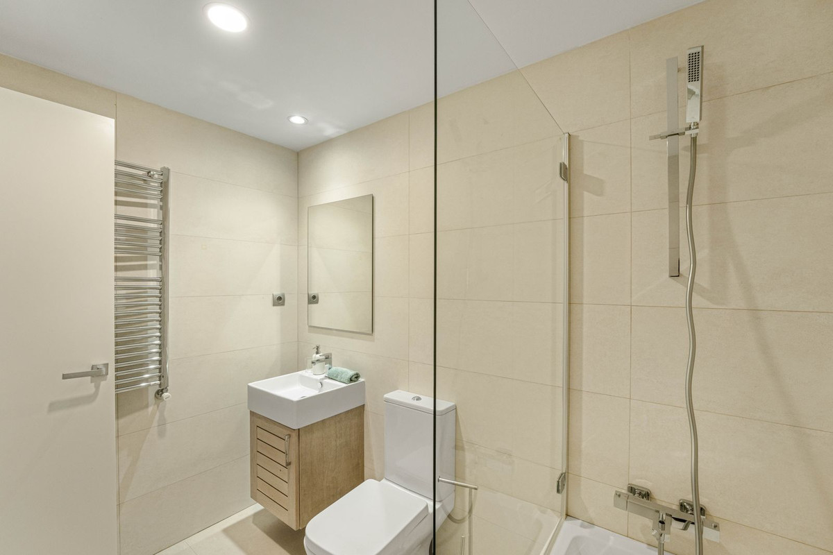 3 Bed Apartment for sale in San Roque Costa Del Sol, Cádiz, Spain